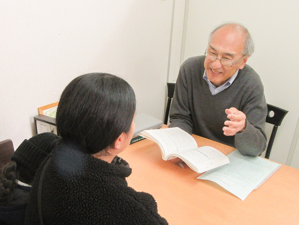 觜本郁理事長写真